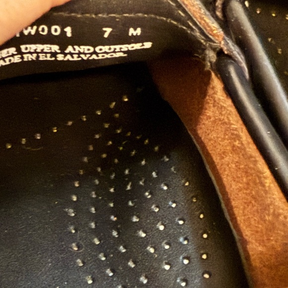 G.H. Bass & Co. Whitney Black Loafers - Picture 11 of 16